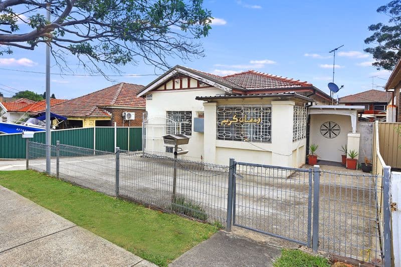 43 ARTHUR Street, PUNCHBOWL NSW 2196, Punchbowl - Thumbnail 2