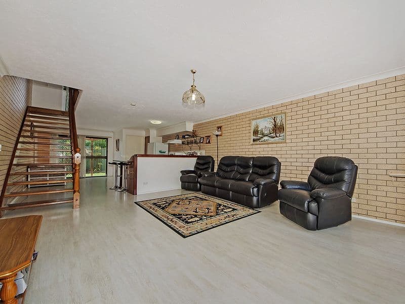 14 Shrike Court, BURLEIGH WATERS QLD 4220, Burleigh Waters - Thumbnail 2