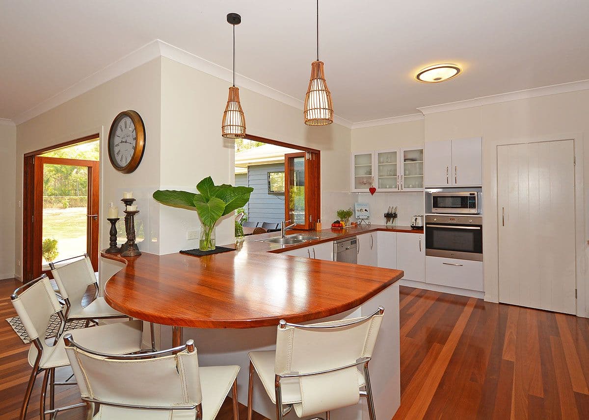 34 Hughes Road, Urangan QLD 4655, Urangan - Thumbnail 5