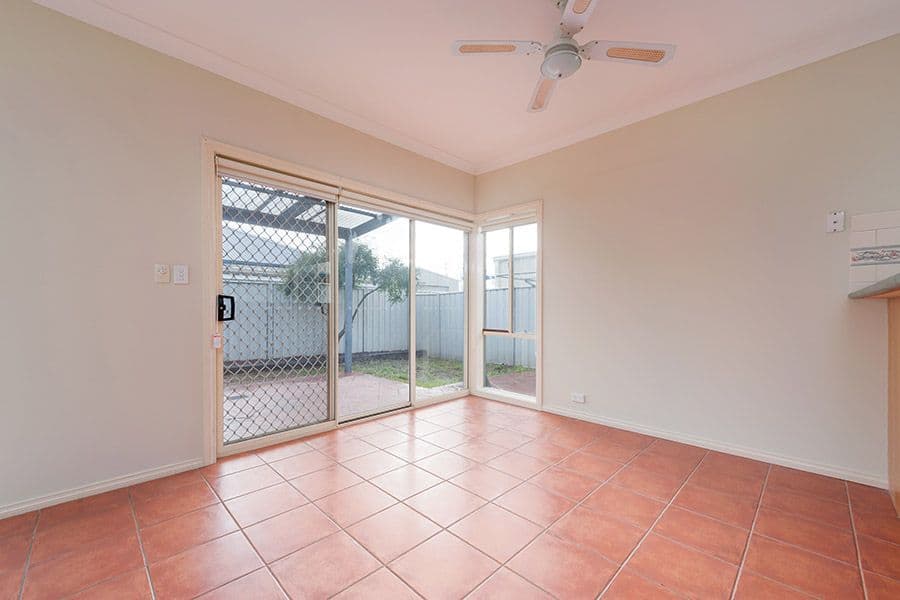 4 Heathwood Close, Craigieburn VIC 3064, Craigieburn - Thumbnail 5