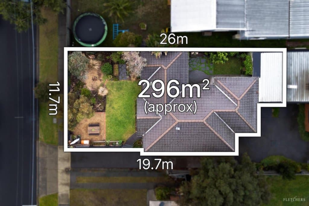 1/112 Royal Parade, Reservoir - Thumbnail 2