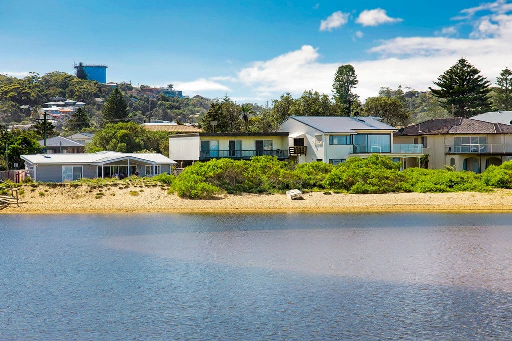 16 Bareena Avenue, North Avoca - Thumbnail 6