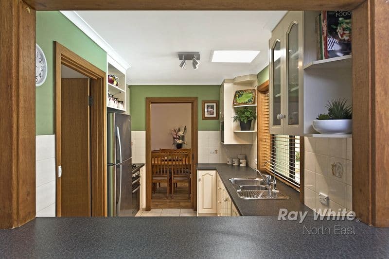 8 Robertson Crescent, Redwood Park SA 5097, Redwood Park - Thumbnail 5