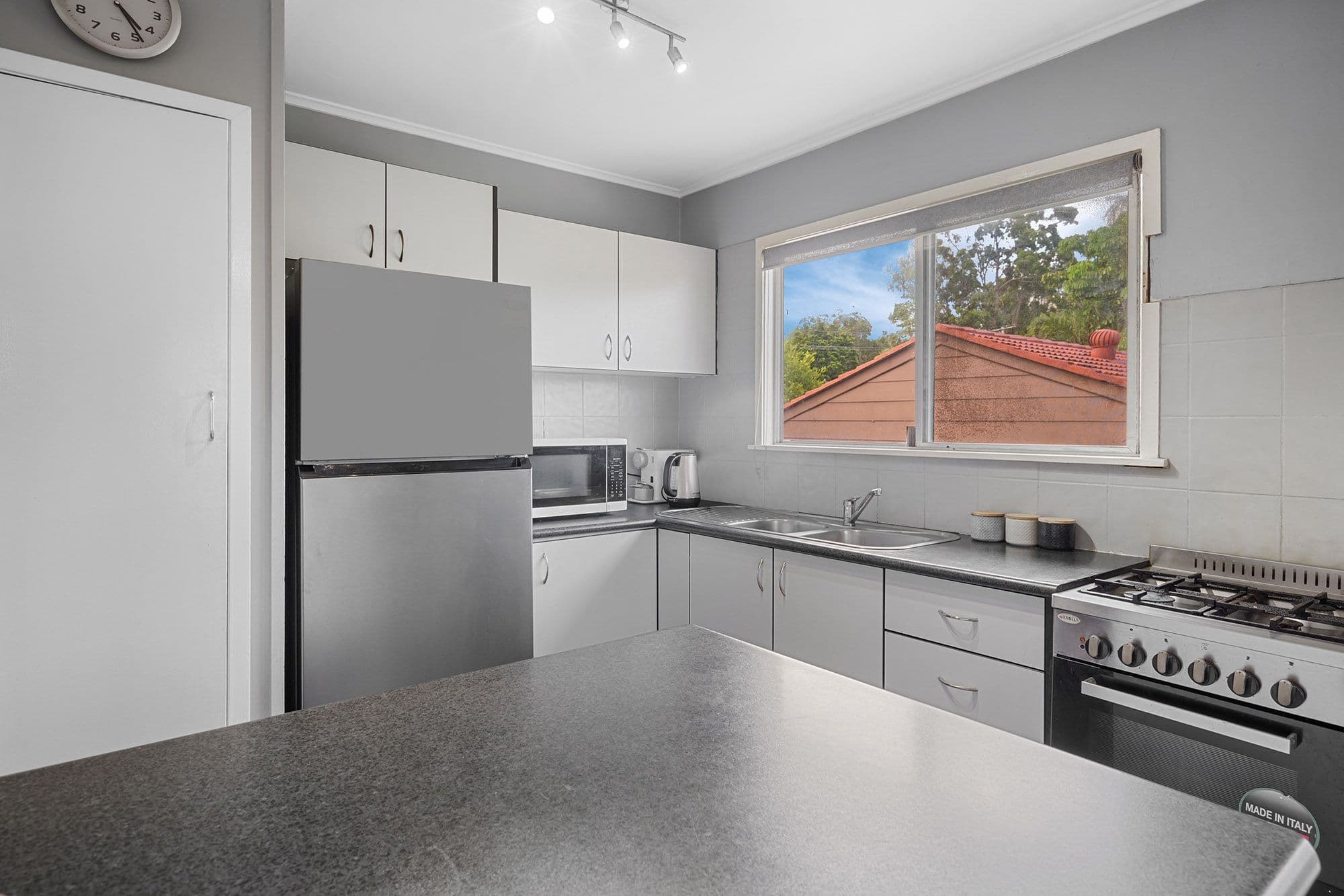 2 Birch Street, Kingston QLD 4114, Kingston - Thumbnail 3