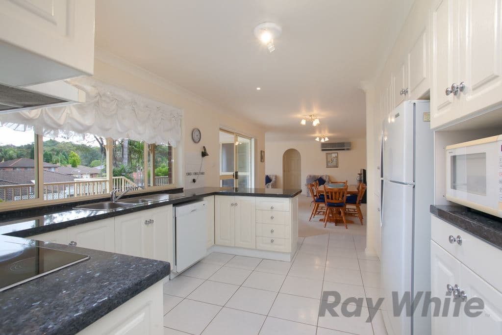 34 Camberwarra Drive, BELMONT NORTH NSW 2280, Belmont North - Thumbnail 3