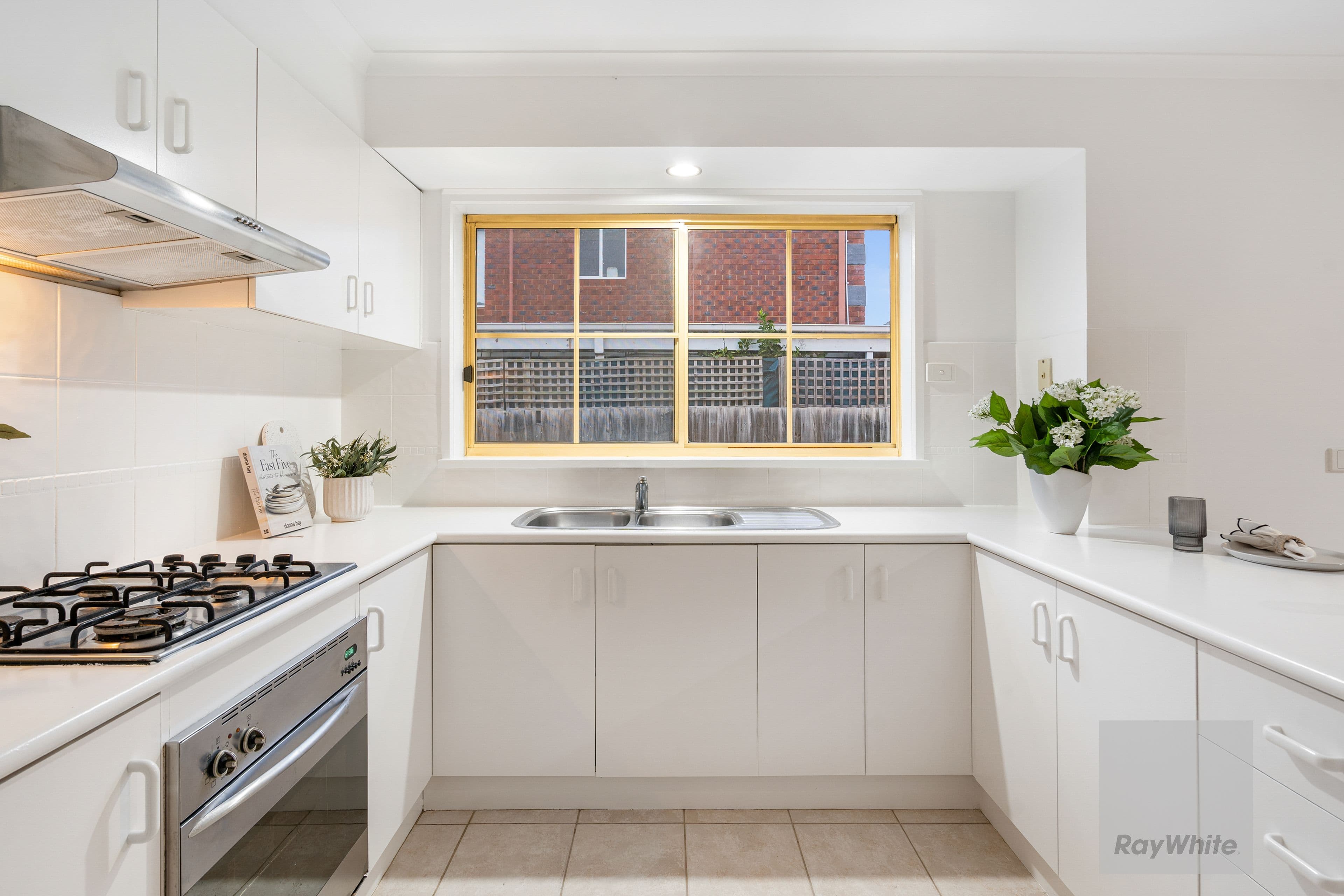 6 Cynthia Court, Hillside VIC 3037, Hillside - Thumbnail 3