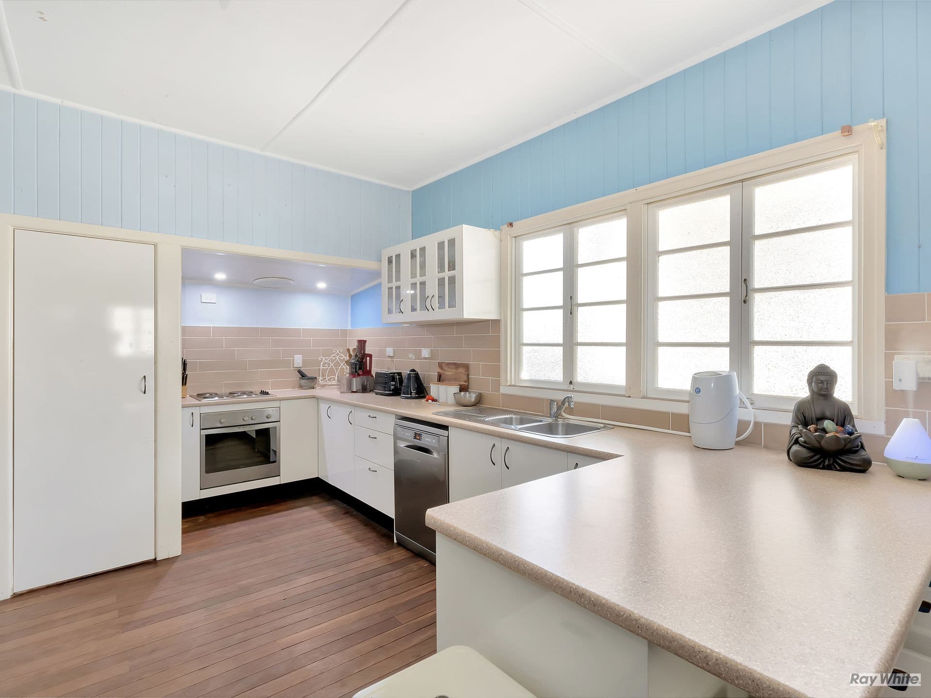34 Greasley Street, Tivoli QLD 4305, Tivoli - Thumbnail 2
