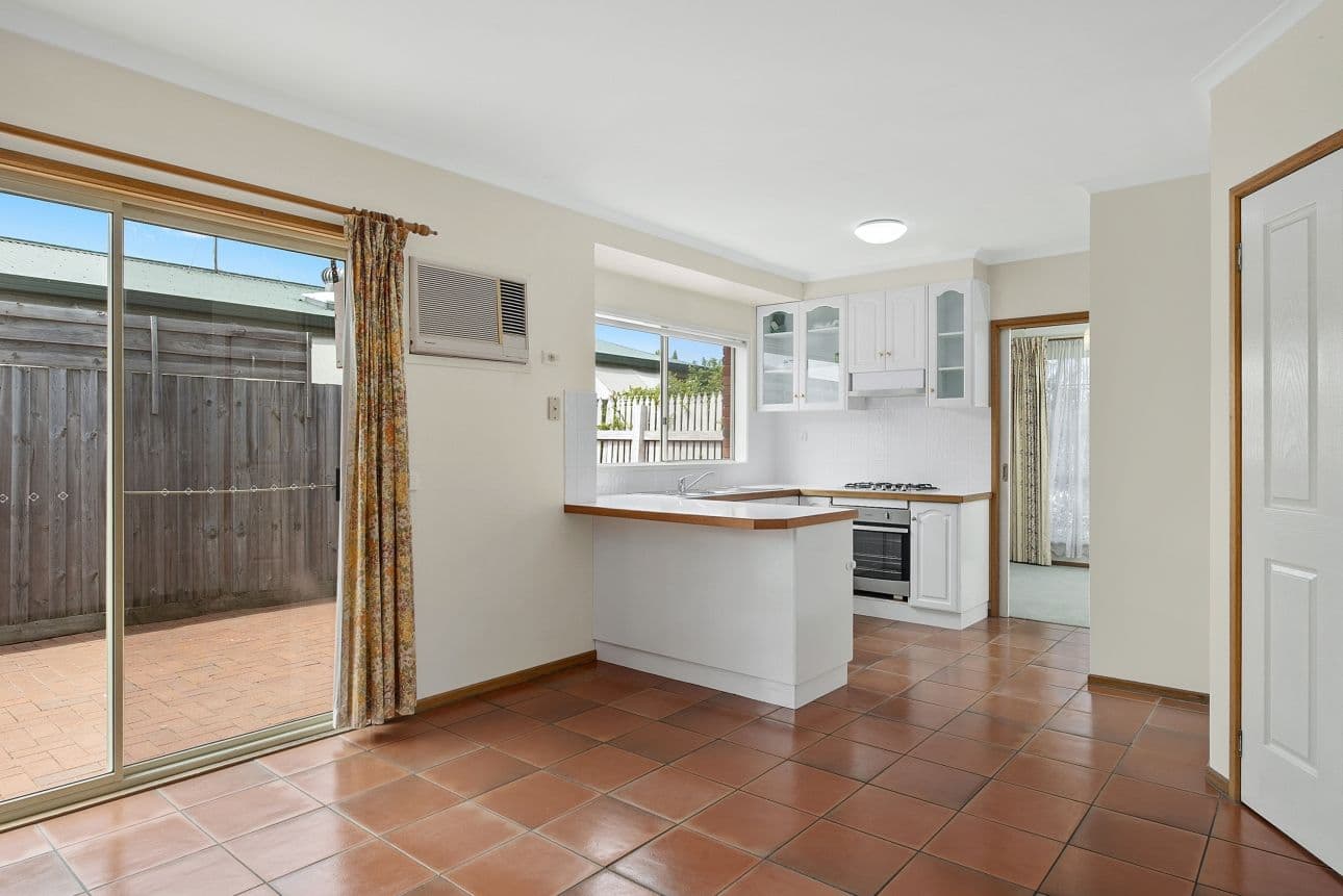 77 Cloverdale Drive, Corio VIC 3214, Corio - Thumbnail 2