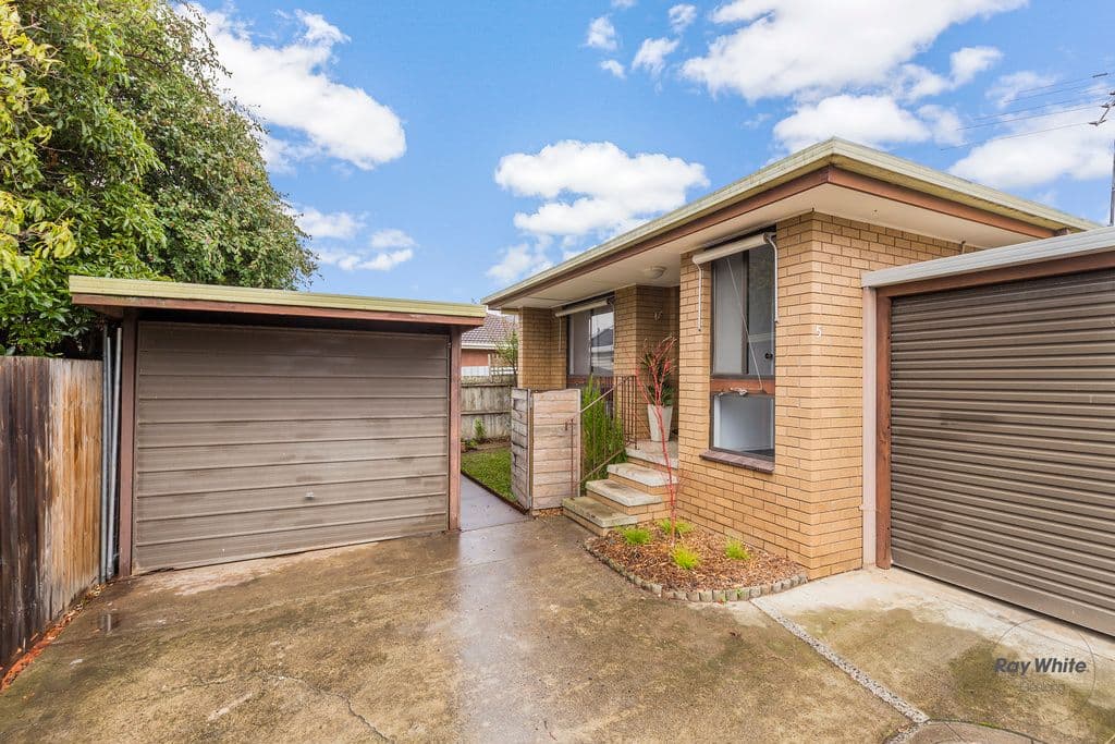 9 Roxby Street, Manifold Heights VIC 3218, Manifold Heights - Thumbnail 2