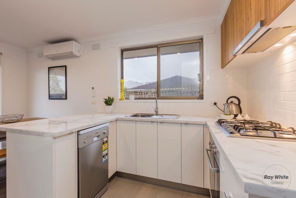 9 Roxby Street, Manifold Heights VIC 3218, Manifold Heights - Thumbnail 3
