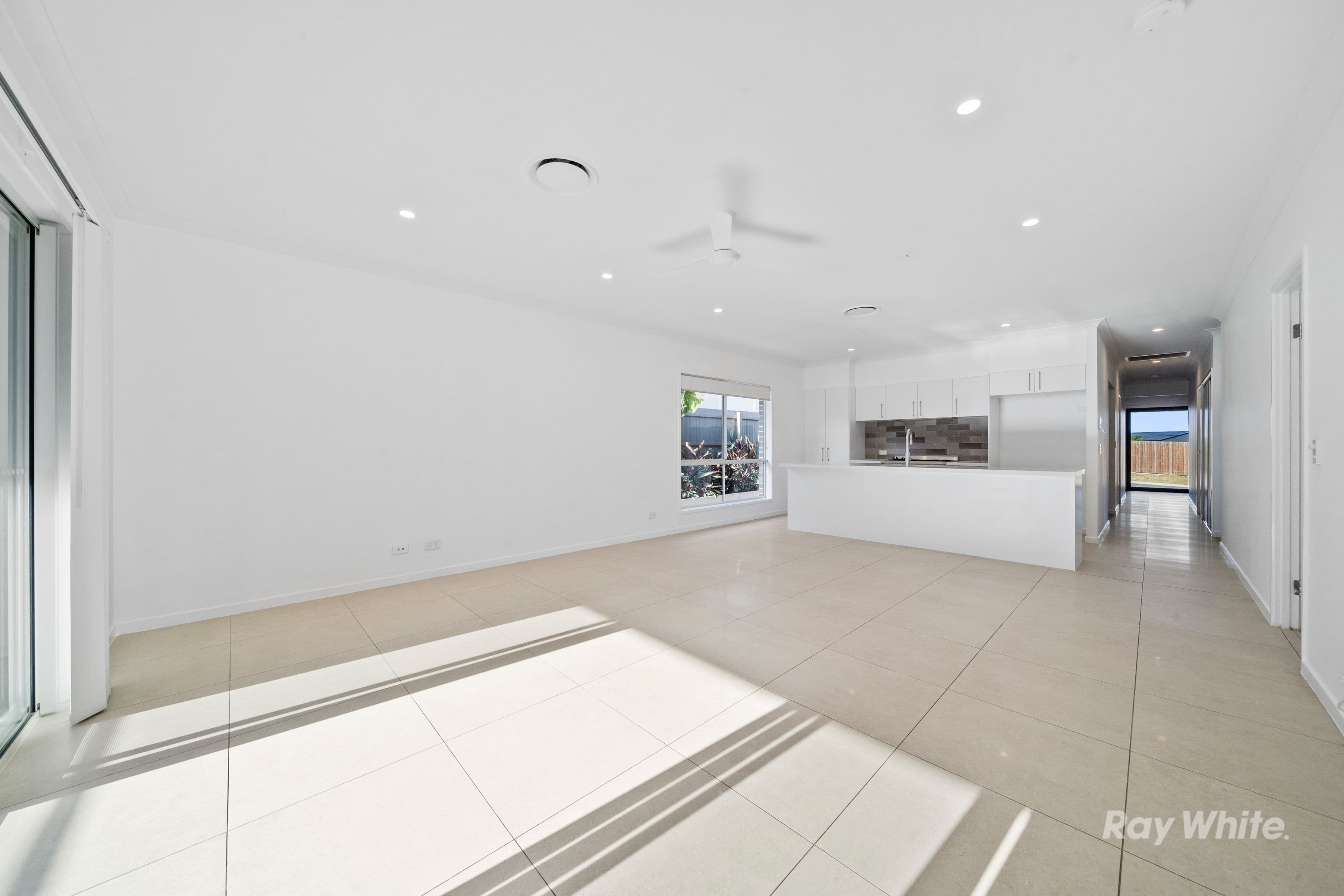 5 Vine Way, Greenbank QLD 4124, Greenbank - Thumbnail 6