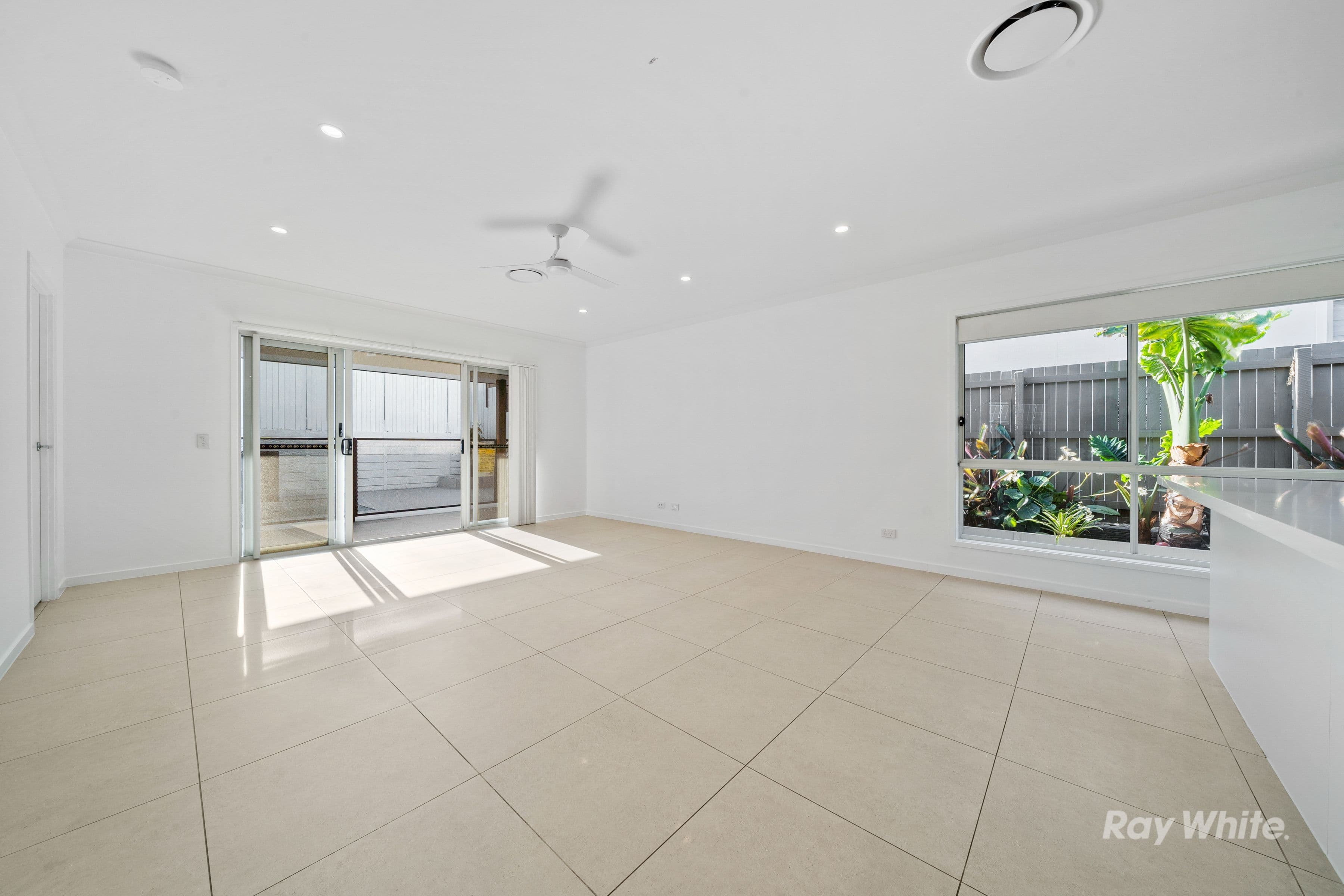 5 Vine Way, Greenbank QLD 4124, Greenbank - Thumbnail 7
