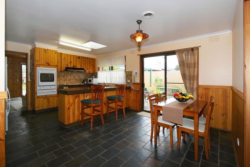 1  McArdle Street, DINGLEY VILLAGE VIC 3172, Dingley Village - Thumbnail 4