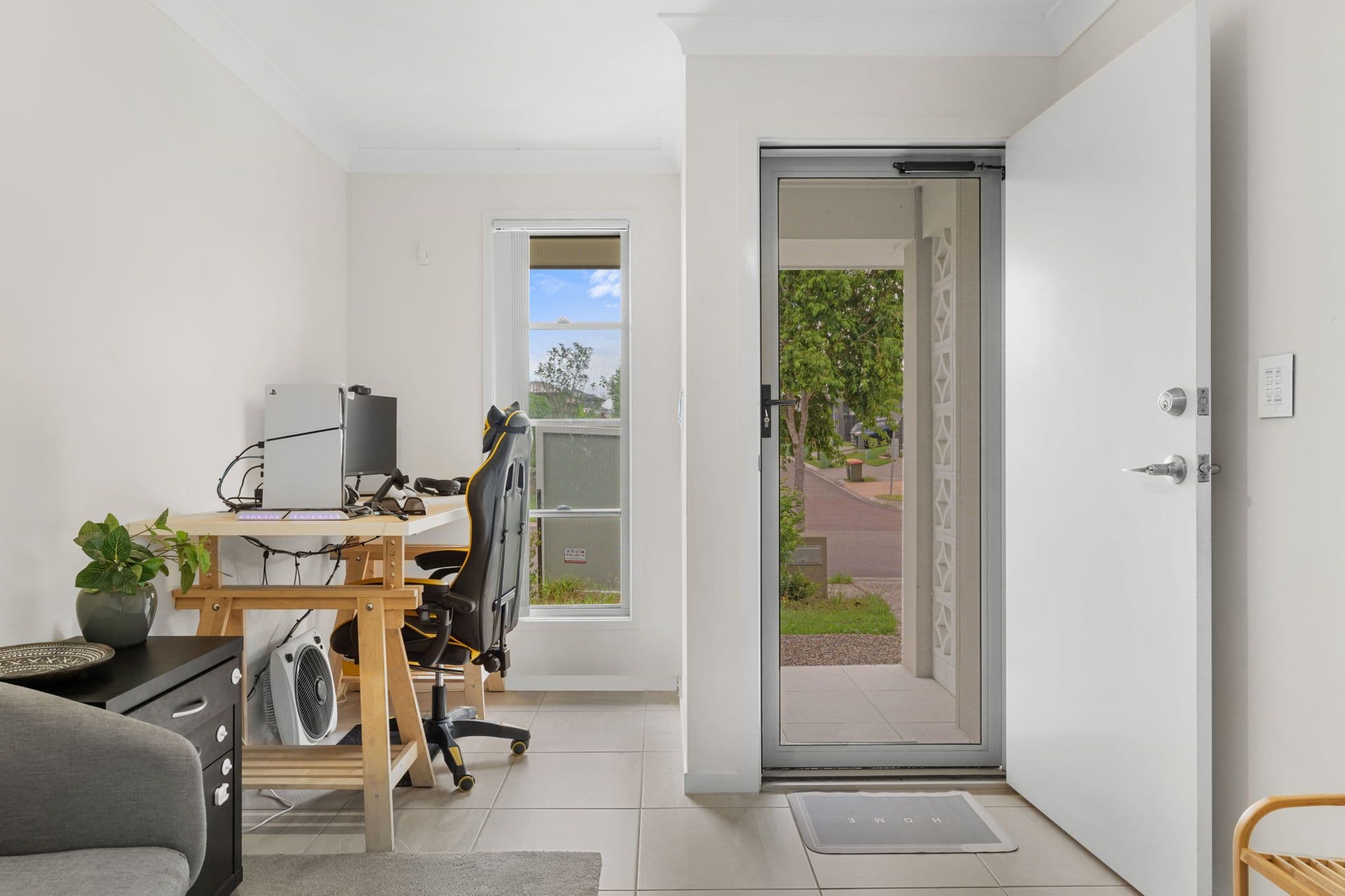 16 Kourounis Street, Logan Reserve QLD 4133, Logan Reserve - Thumbnail 3