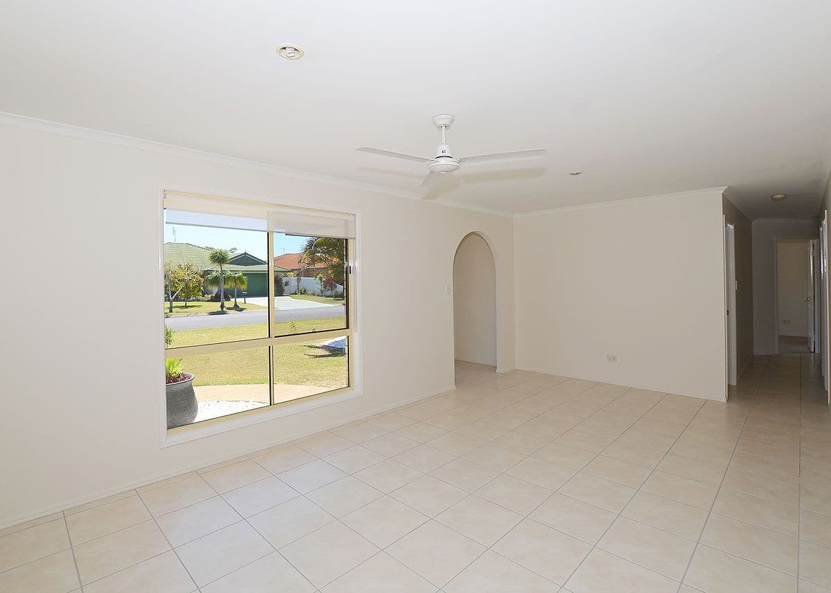 20 Lido Parade, Urangan QLD 4655, Urangan - Thumbnail 2
