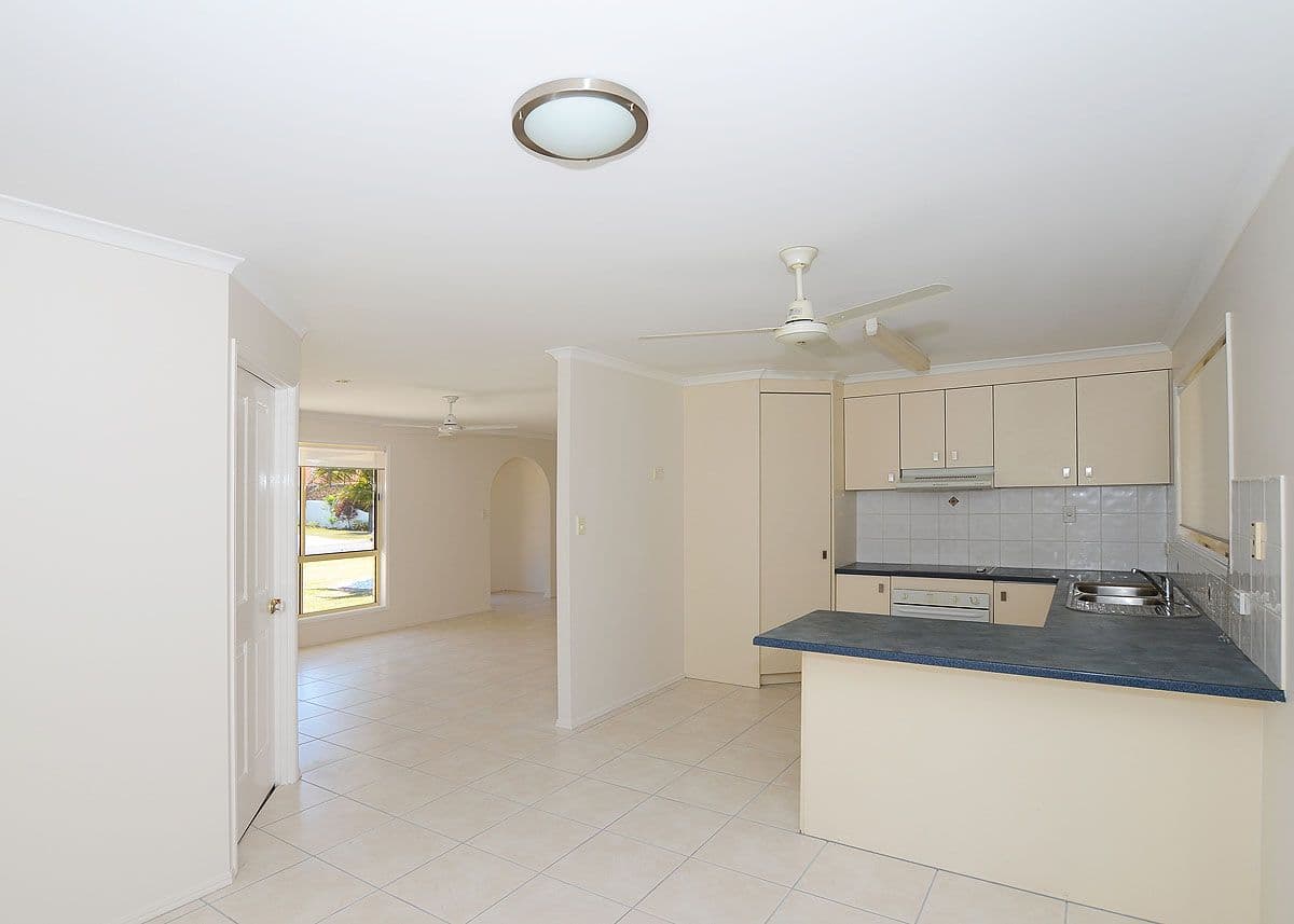 20 Lido Parade, Urangan QLD 4655, Urangan - Thumbnail 3