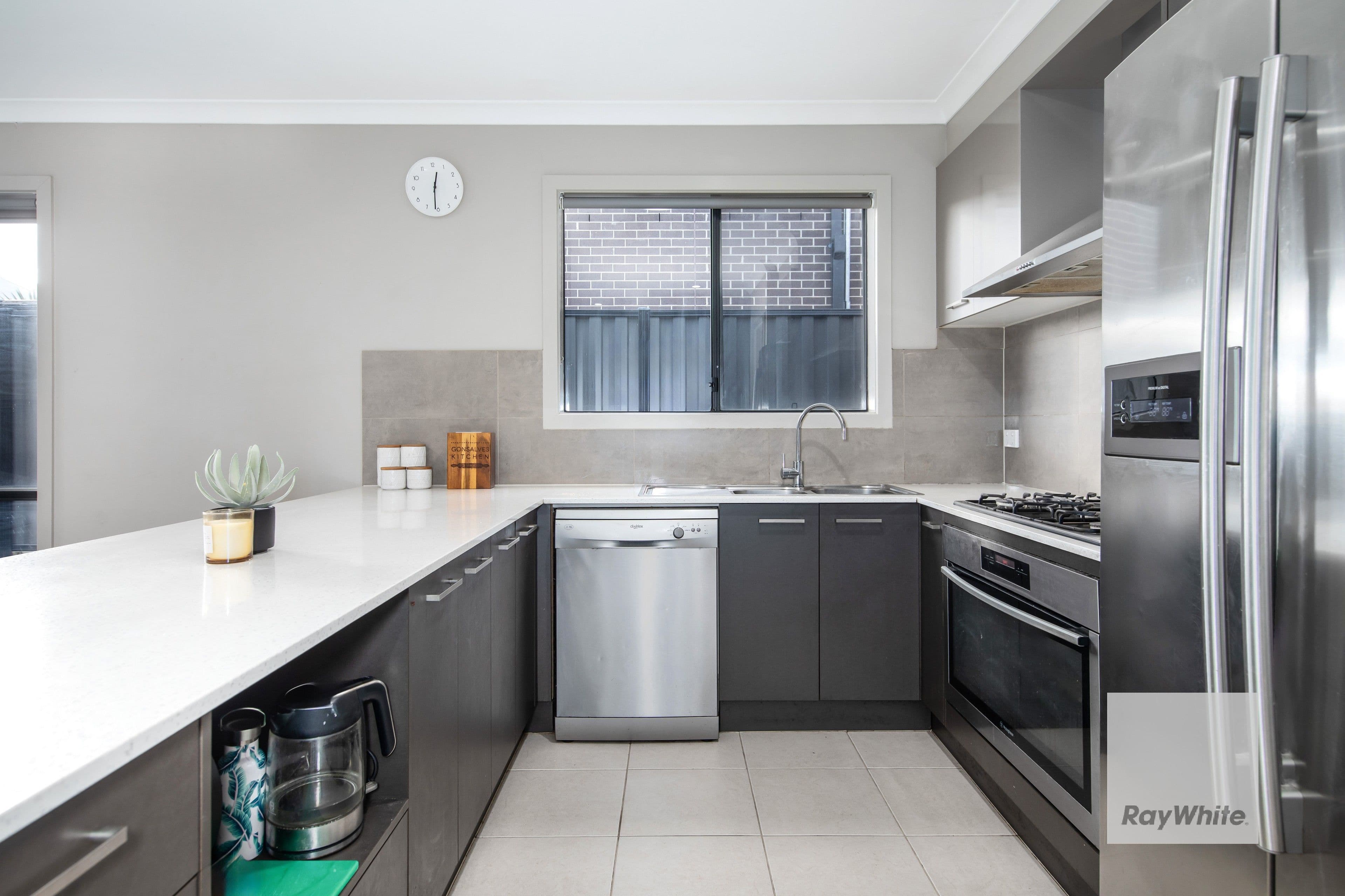 15 Infinity Drive, FRASER RISE VIC 3336, Fraser Rise - Thumbnail 4