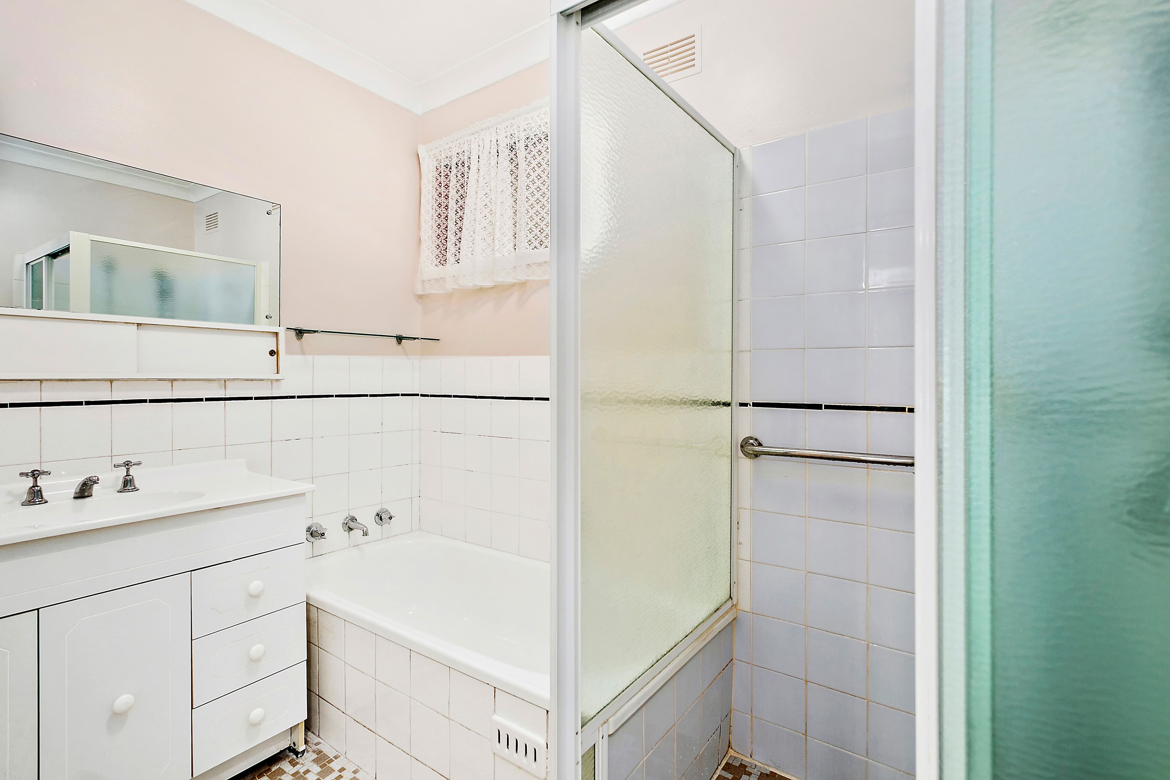 13 Sammat Avenue, Barrack Heights - Thumbnail 5