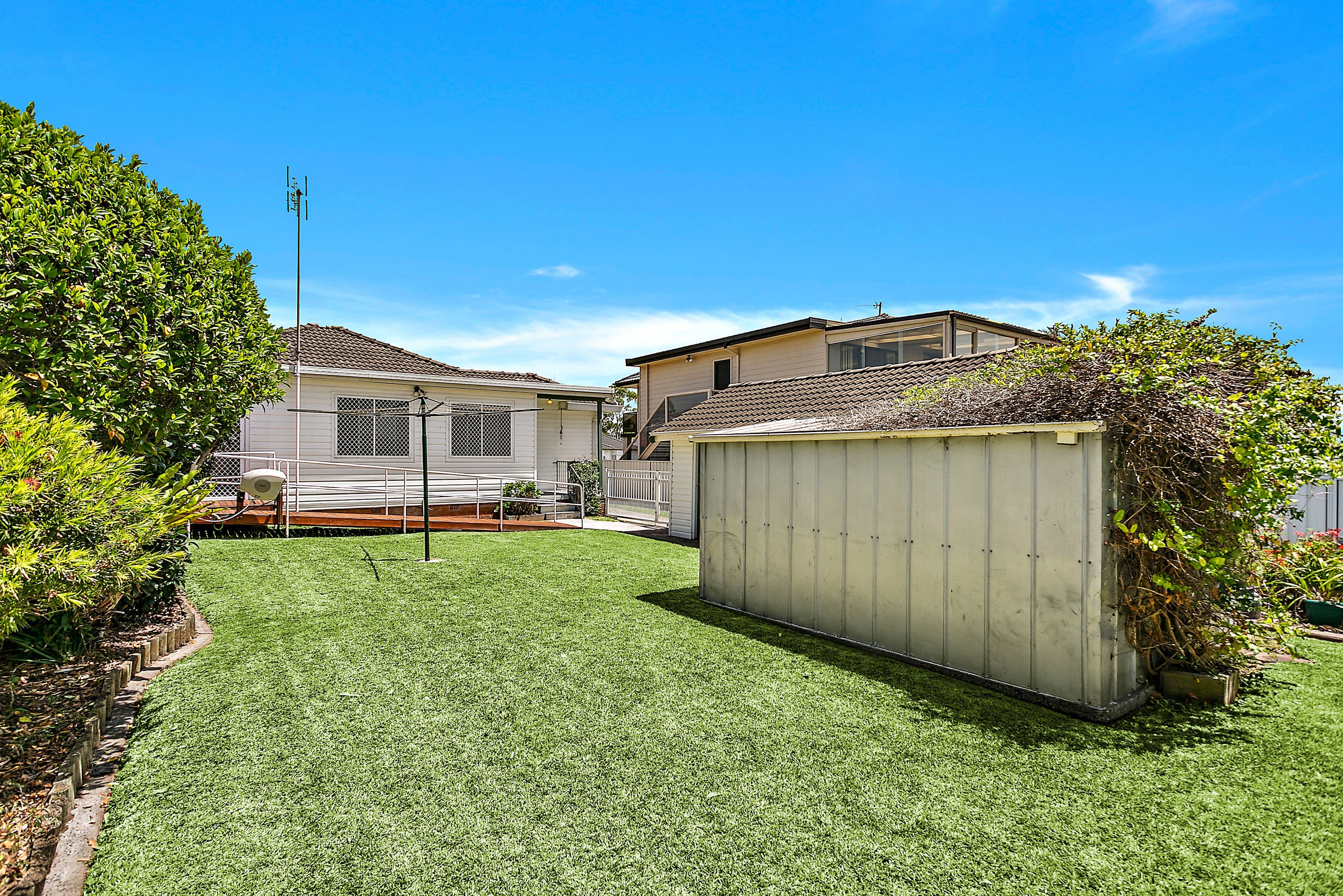 13 Sammat Avenue, Barrack Heights - Thumbnail 8