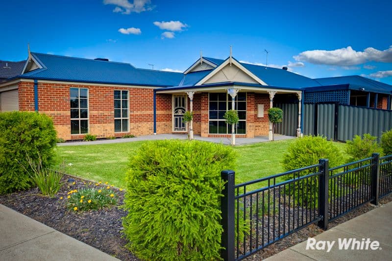 98 Leigh Drive, PAKENHAM VIC 3810, Pakenham - Image 1