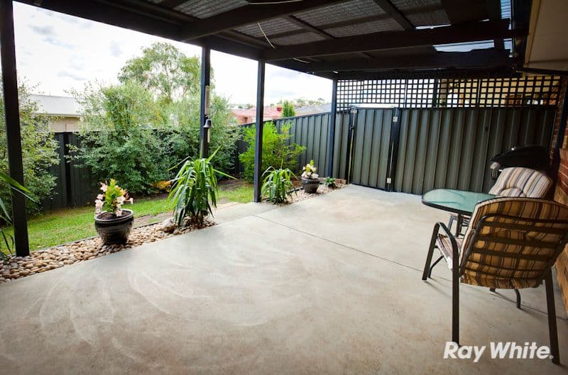 98 Leigh Drive, PAKENHAM VIC 3810, Pakenham - Thumbnail 2