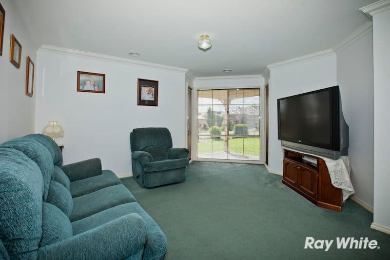 98 Leigh Drive, PAKENHAM VIC 3810, Pakenham - Thumbnail 5