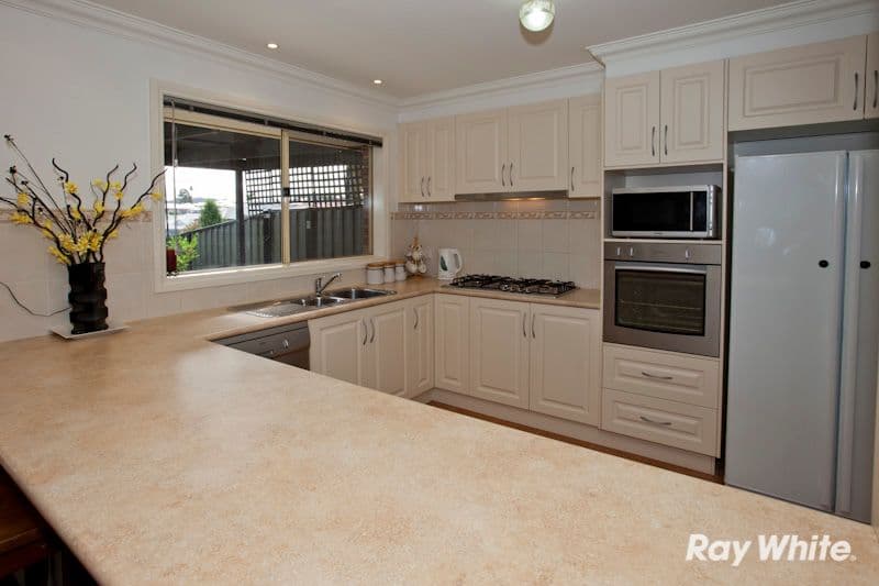 98 Leigh Drive, PAKENHAM VIC 3810, Pakenham - Thumbnail 8