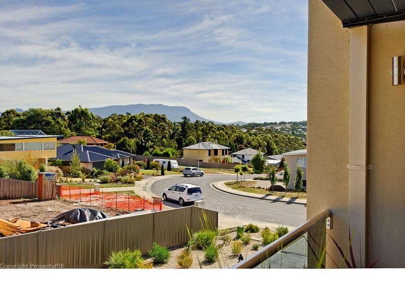 51 Sandra Drive, BLACKMANS BAY TAS 7052, Blackmans Bay - Thumbnail 4
