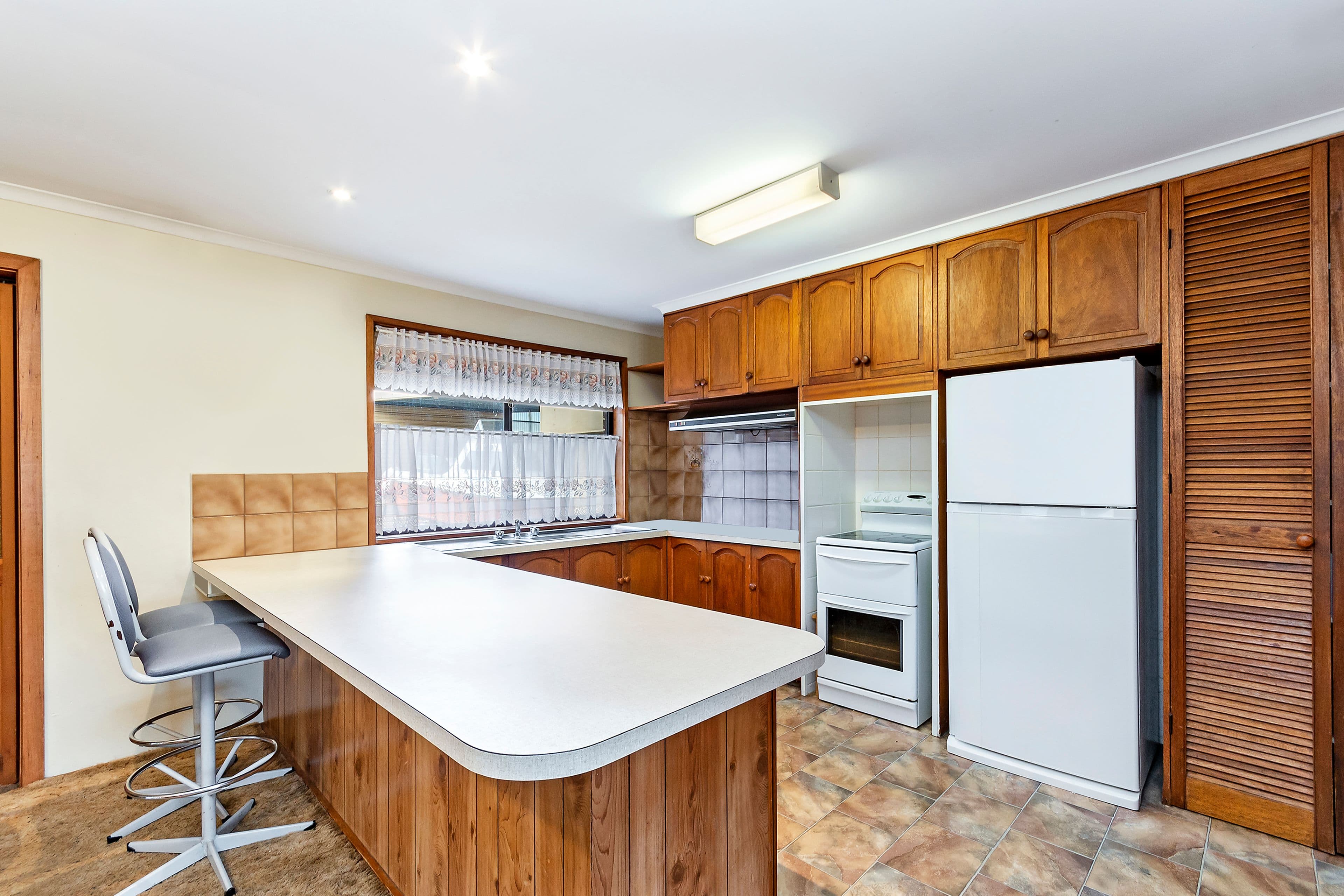 37 Clifton Street, Warrnambool VIC 3280, Warrnambool - Thumbnail 3