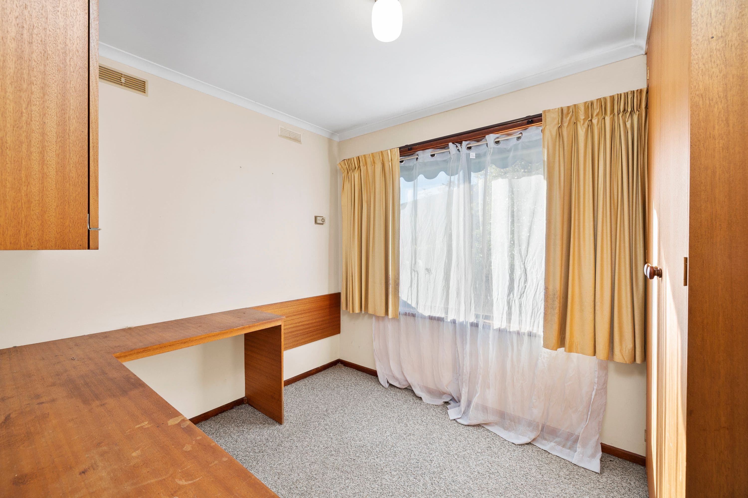 37 Clydevale Avenue, Clyde North VIC 3978, Clyde North - Thumbnail 6