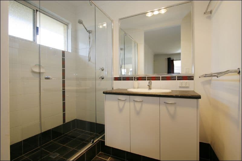 4 Yellowwood Avenue, PIARA WATERS WA 6112, Piara Waters - Thumbnail 7