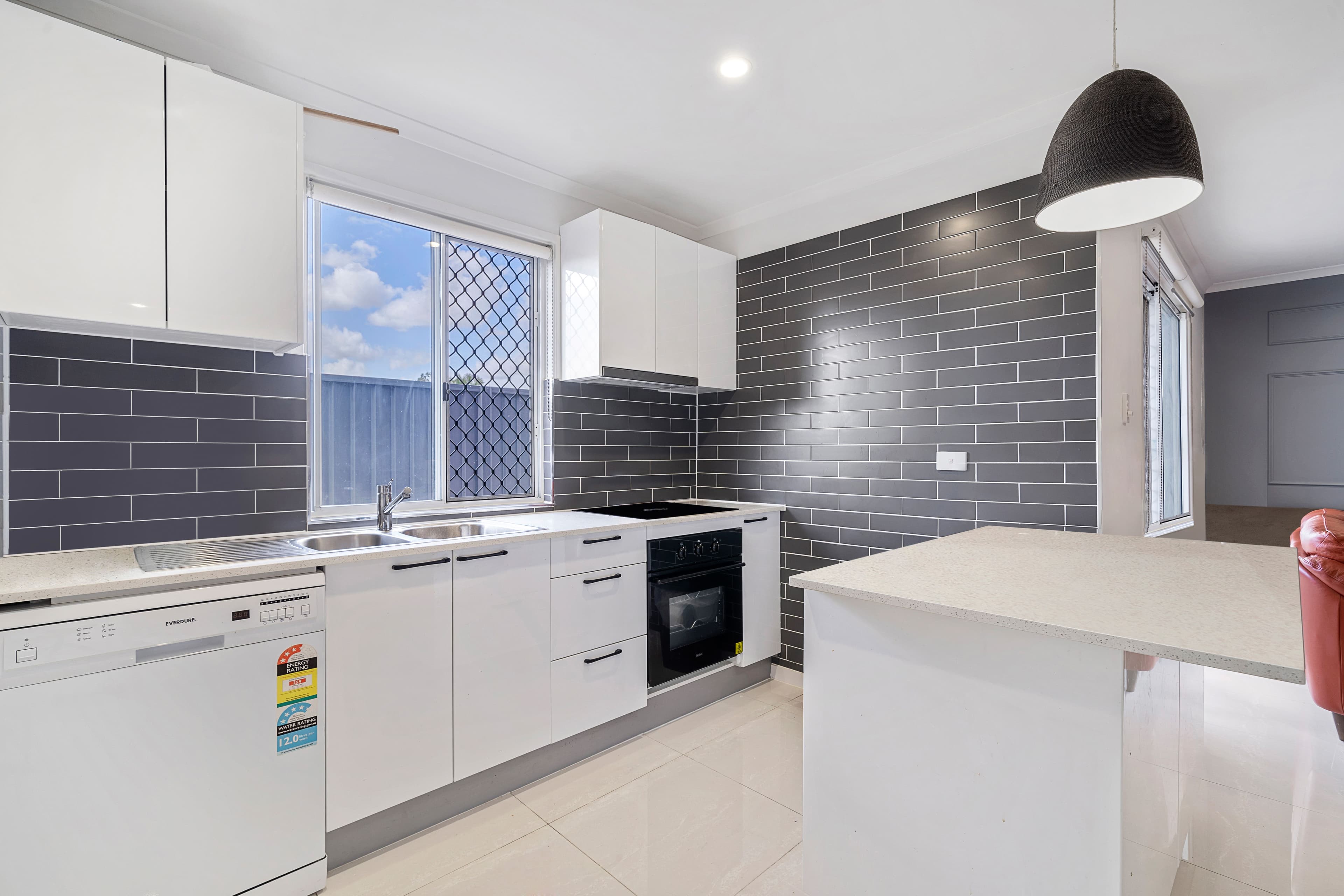 77 Aquarius Drive, Kingston QLD 4114, Kingston - Thumbnail 8