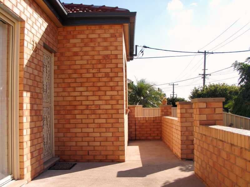 33 Lawford Street, GREENACRE NSW 2190, Greenacre - Thumbnail 4