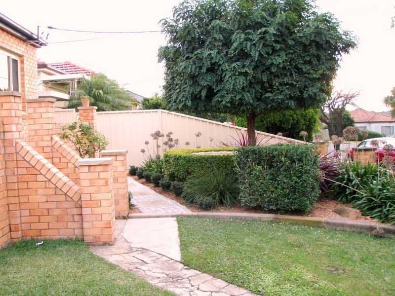 33 Lawford Street, GREENACRE NSW 2190, Greenacre - Thumbnail 5