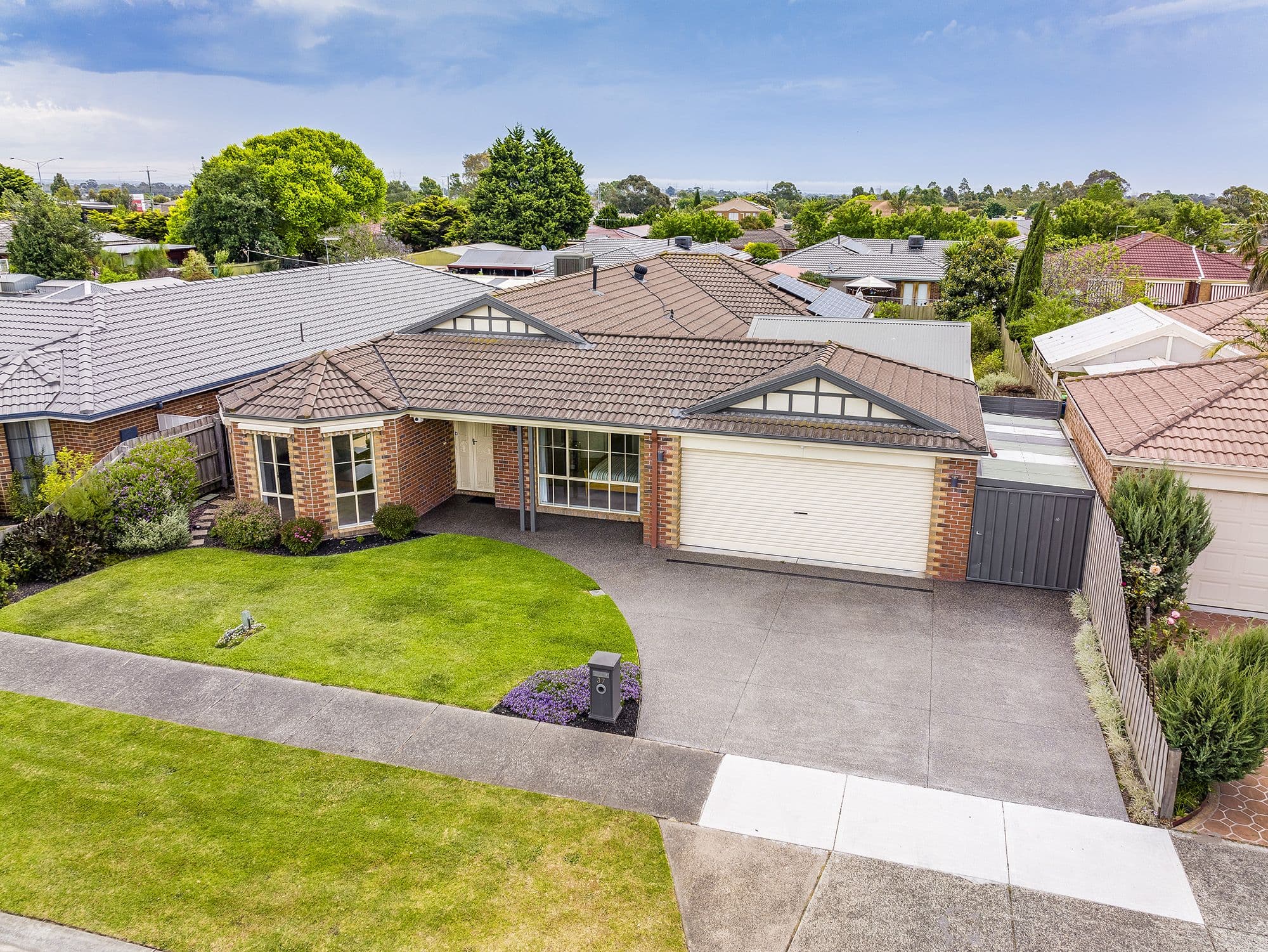37 Jessie Street, Cranbourne North VIC 3977, Cranbourne North - Thumbnail 3