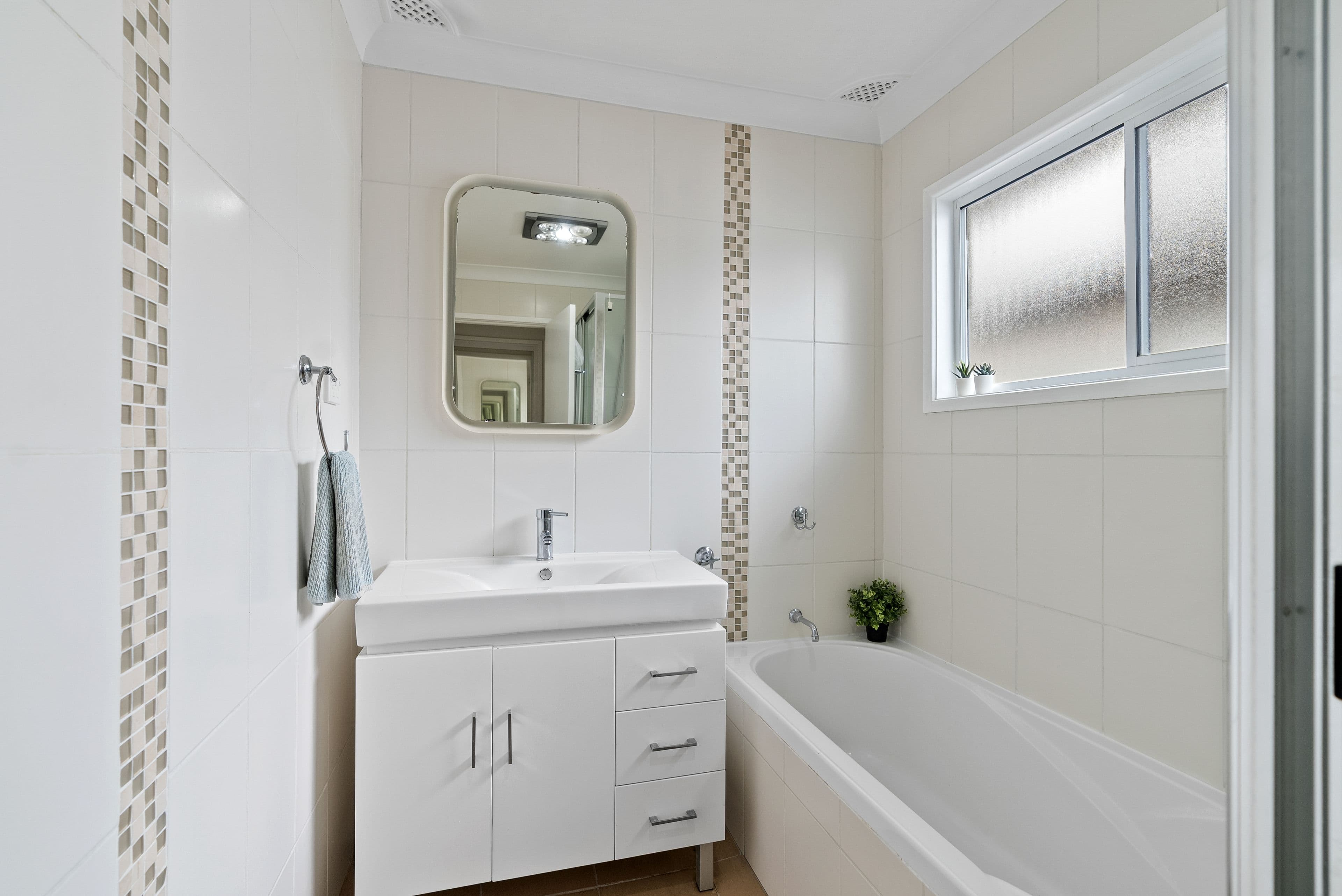 105 Desborough Road, Colyton NSW 2760, Colyton - Thumbnail 6
