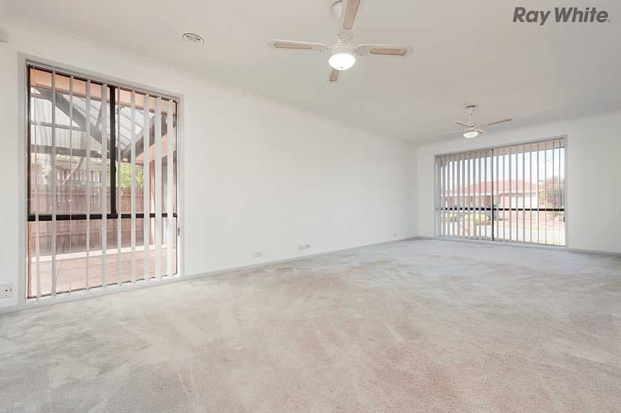 79 Stagecoach Crescent, Sydenham VIC 3037, Sydenham - Thumbnail 3