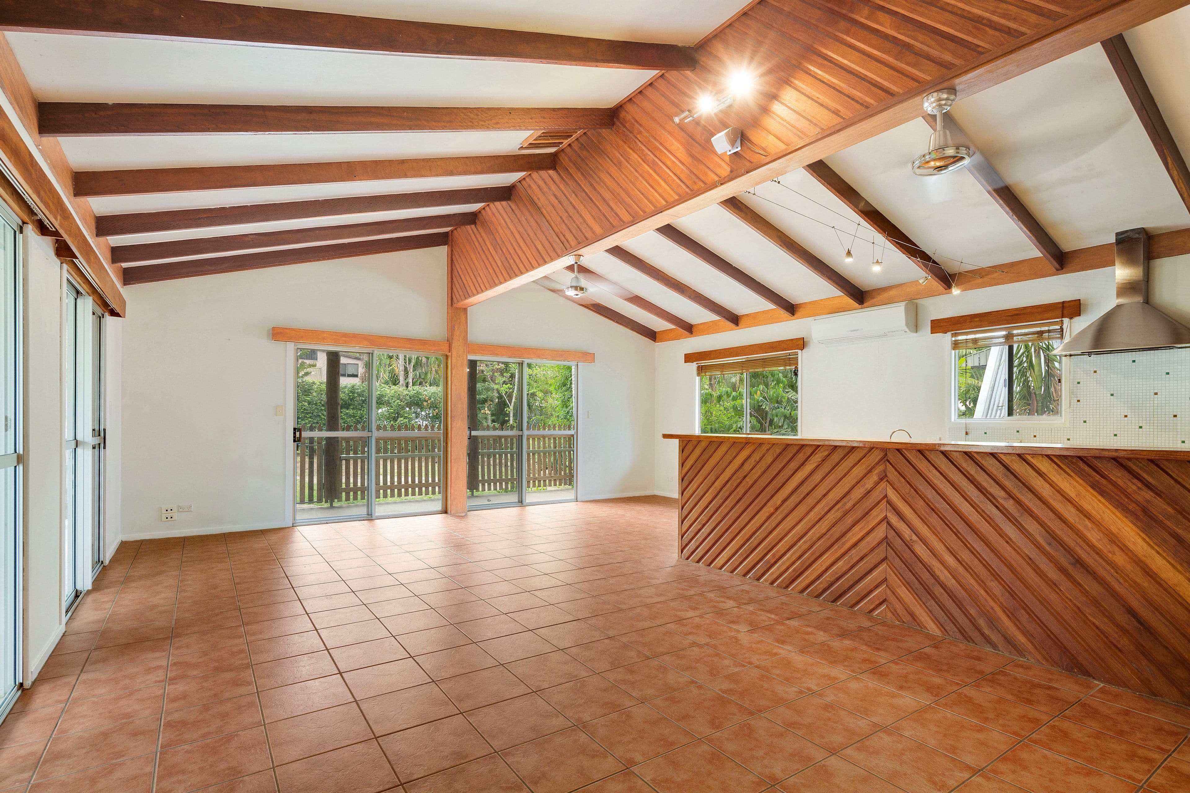 4 Iluka Street, Cannonvale QLD 4802, Cannonvale - Thumbnail 5