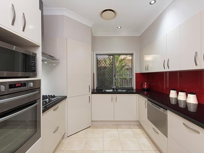 6 Flame Tree Crescent, Carindale QLD 4152, Carindale - Thumbnail 4