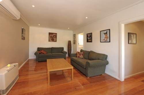 8 Woods Avenue, MORDIALLOC VIC 3195, Mordialloc - Thumbnail 3