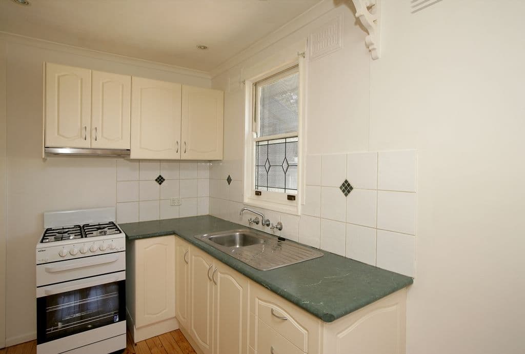 14 Chifley Crescent, Kooringal NSW 2650, Kooringal - Thumbnail 4