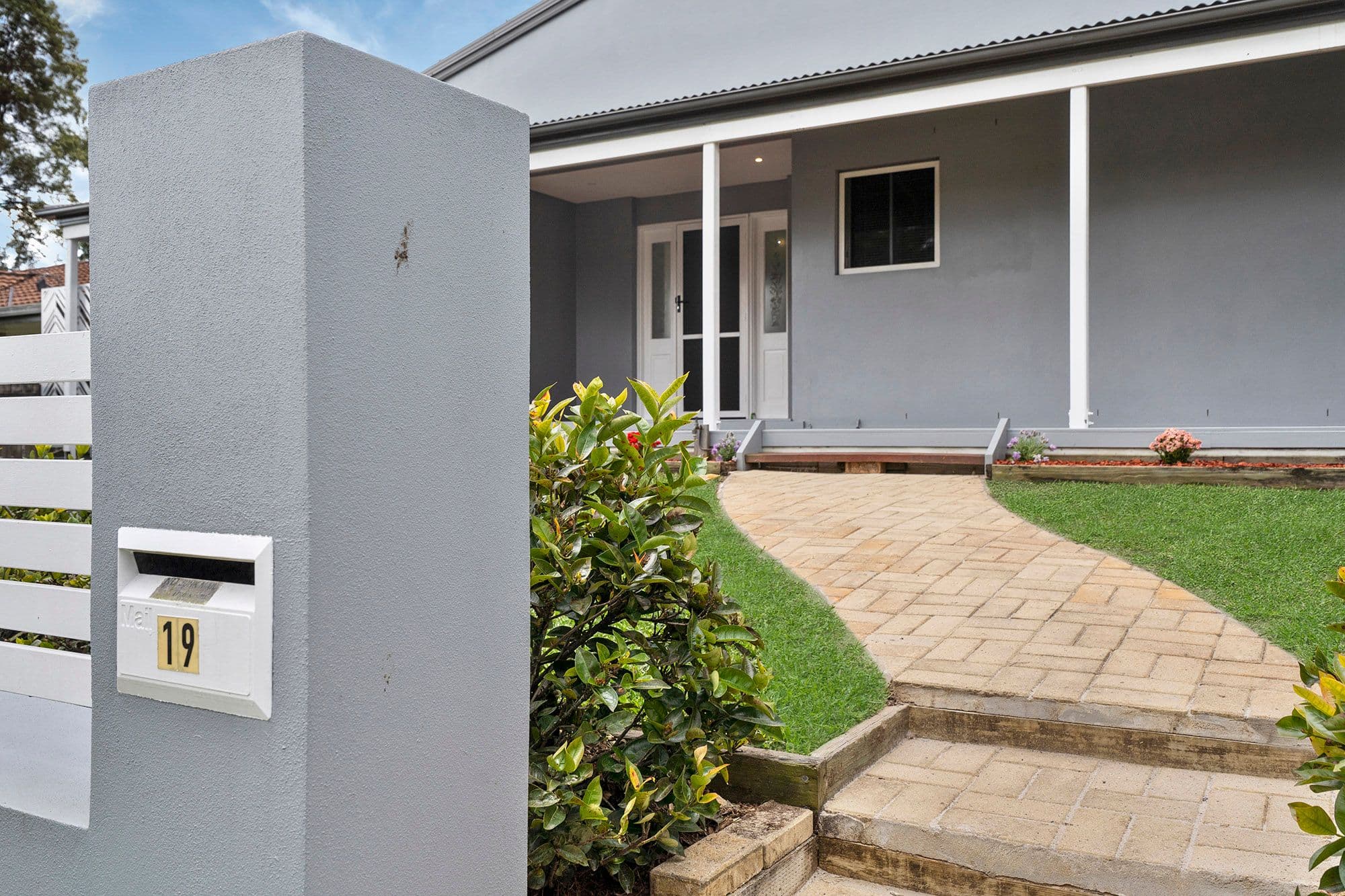 19 Gazania Street, Kingston QLD 4114, Kingston - Thumbnail 2