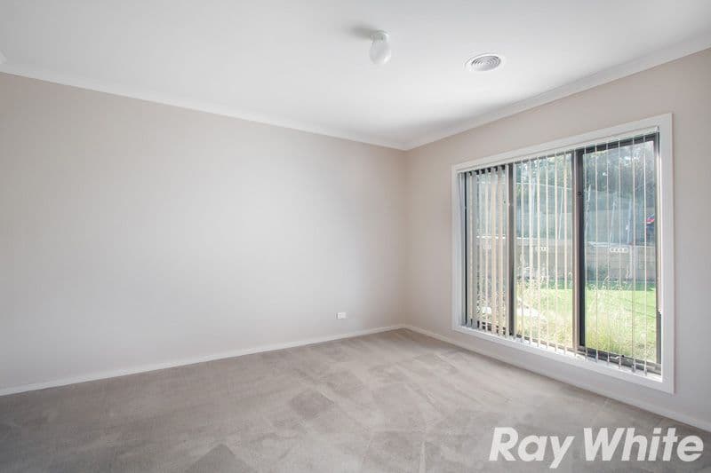 143 Ahern Road, PAKENHAM VIC 3810, Pakenham - Thumbnail 4