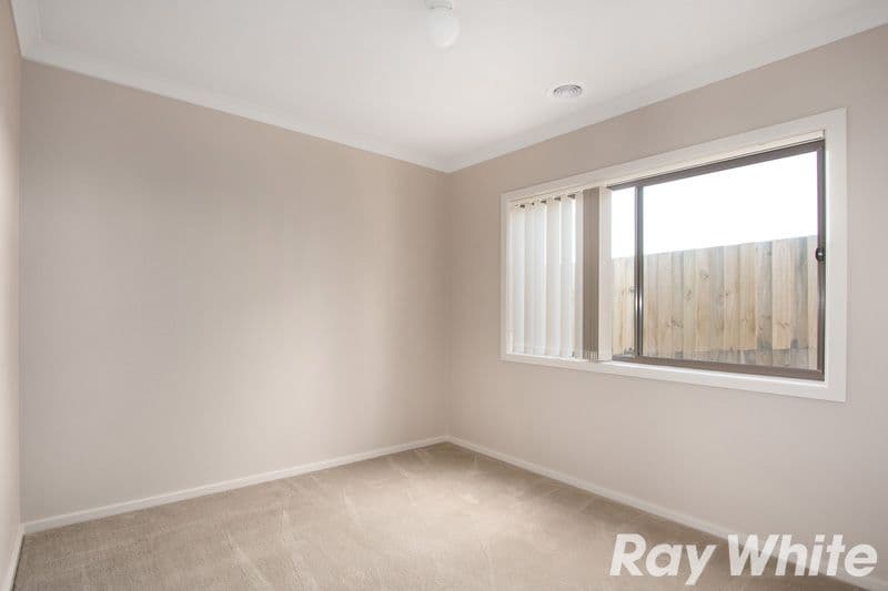 143 Ahern Road, PAKENHAM VIC 3810, Pakenham - Thumbnail 6