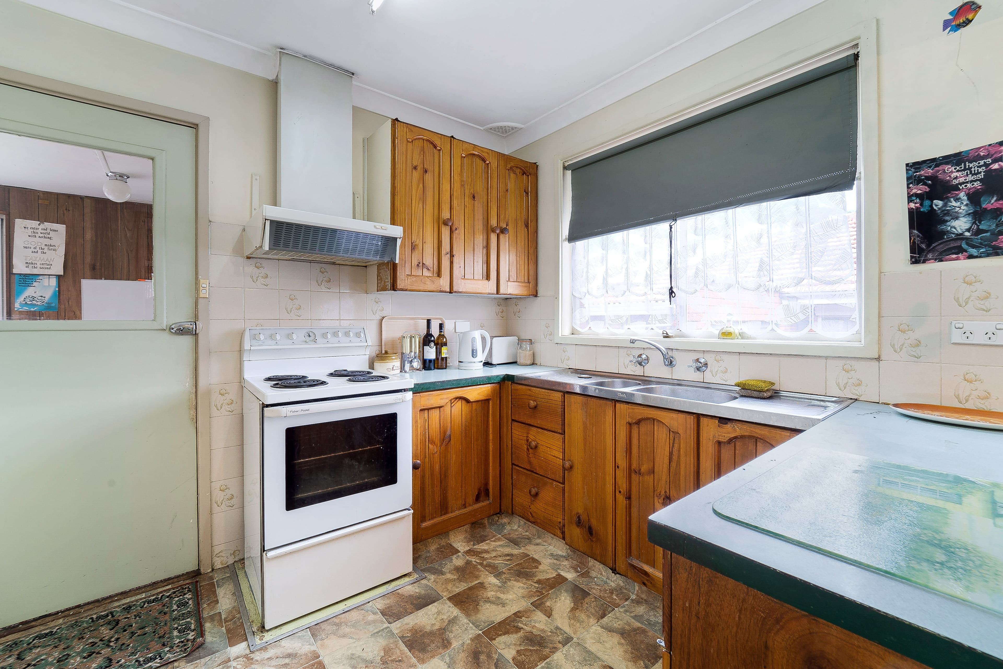 8 Owen Road, Georges Hall NSW 2198, Georges Hall - Thumbnail 5