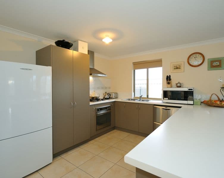 1 Bluebill Lane, BALDIVIS WA 6171, Baldivis - Thumbnail 2