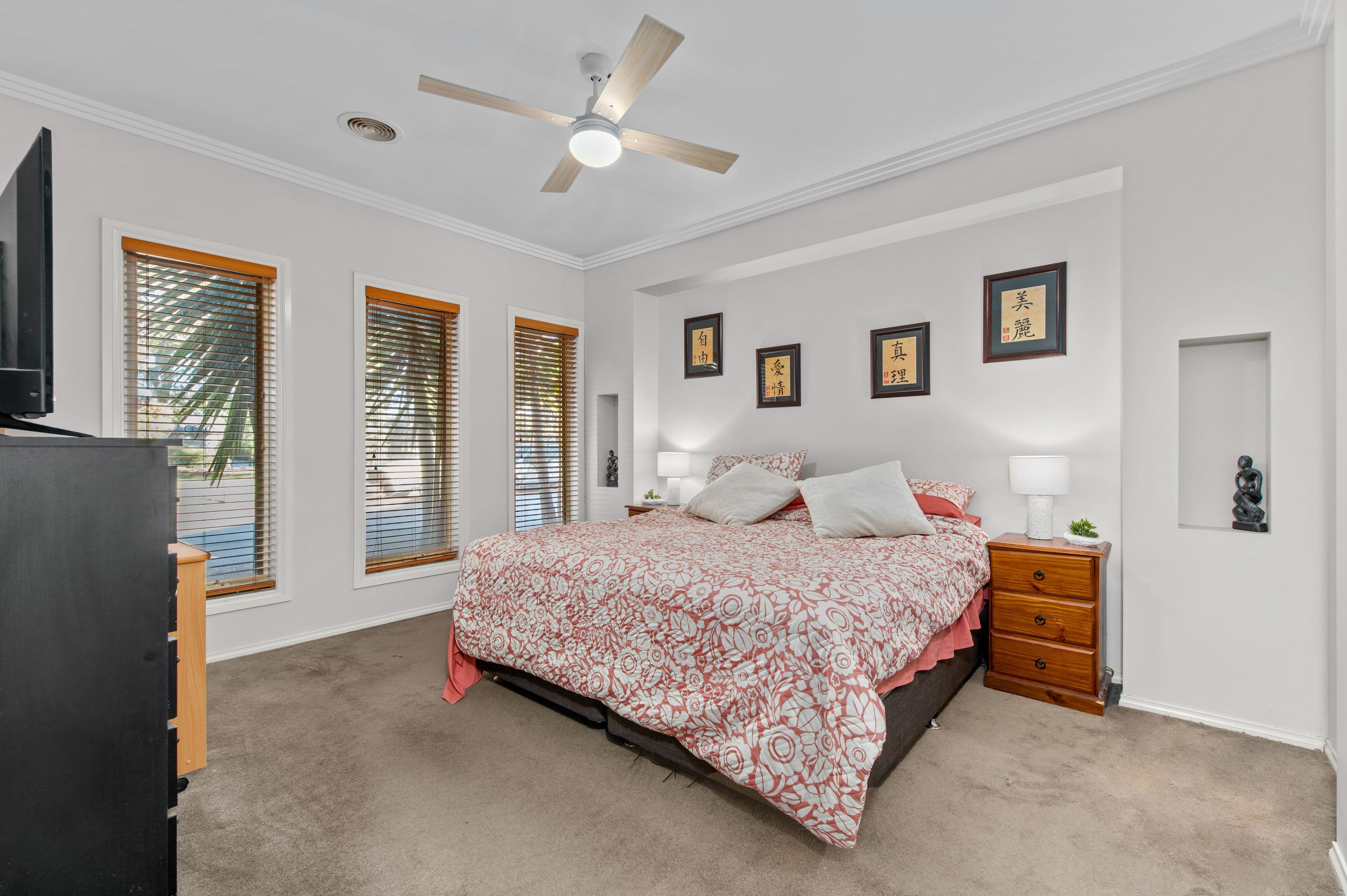 6 Pardalote Close, South Morang VIC 3752, South Morang - Thumbnail 8