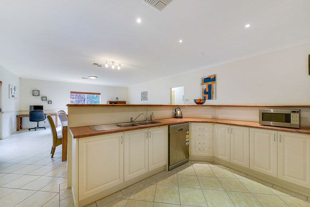 12 Bartlett Court, Golden Grove SA 5125, Golden Grove - Thumbnail 5