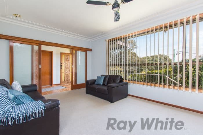 12 Sherburn Place, Charlestown - Thumbnail 3