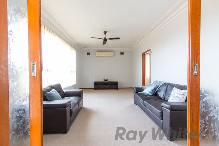 12 Sherburn Place, Charlestown - Thumbnail 4